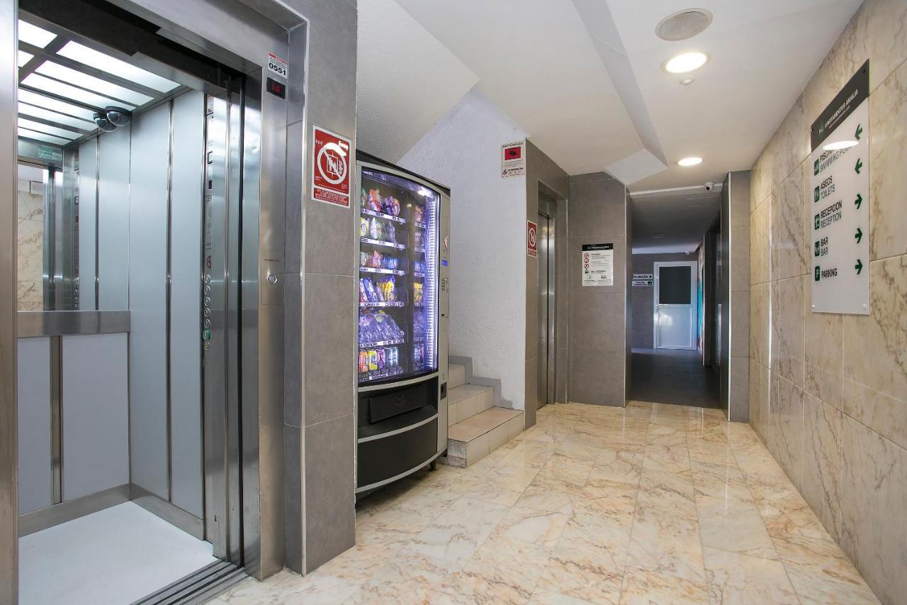 Apartamentos Amalia By Mc Benidorm Luaran gambar
